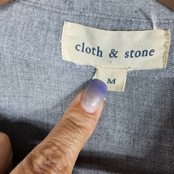 Cloth & Stone Gray Ruffled Long Sleeve Raw Edge Blouse Size Medium - Picture 4 of 7